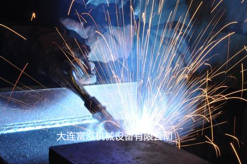 鉚焊裝備平安操縱規(guī)程_焊接操縱平安技巧_鉚焊的操作方法視頻